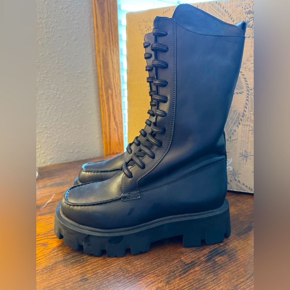 Free People Jones Lug Sole Lace-up Boots (Black) - BRAND NEW, NEVER WORN